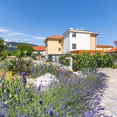 Vila Iris Baska Екстериор снимка